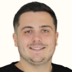 Recherche co-fondateur développeur pour (SaaS leadgen automobile)
