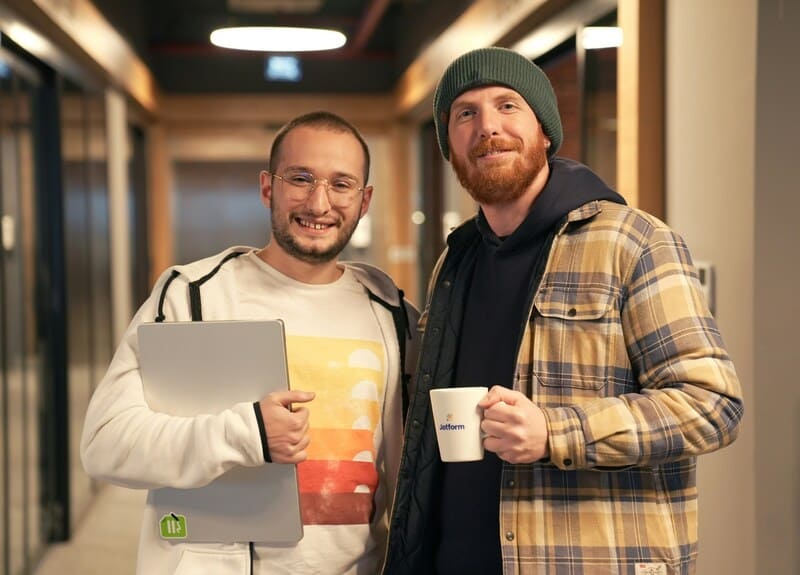 Idée startup B2B : pourquoi c’est (souvent) plus intelligent que le B2C en 2025