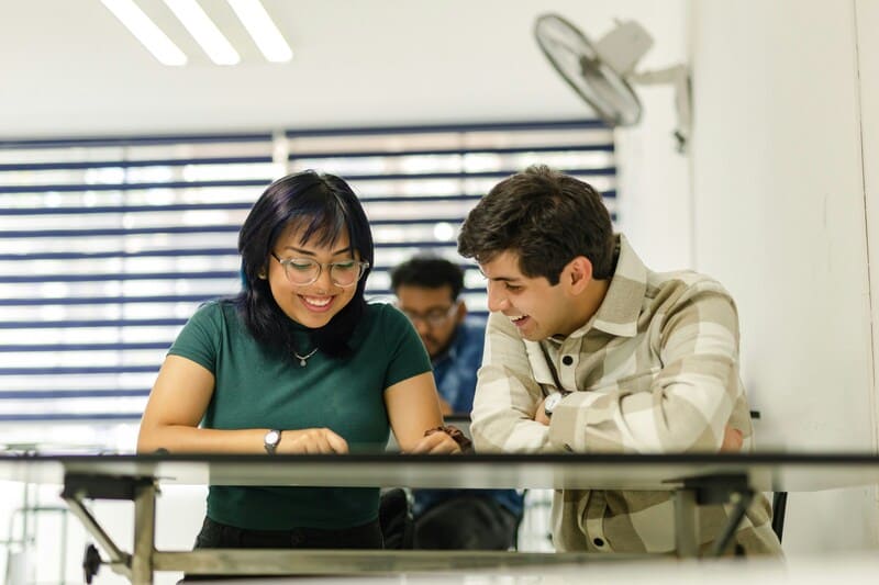 Où trouver un associé pour lancer une startup Edtech en France ?