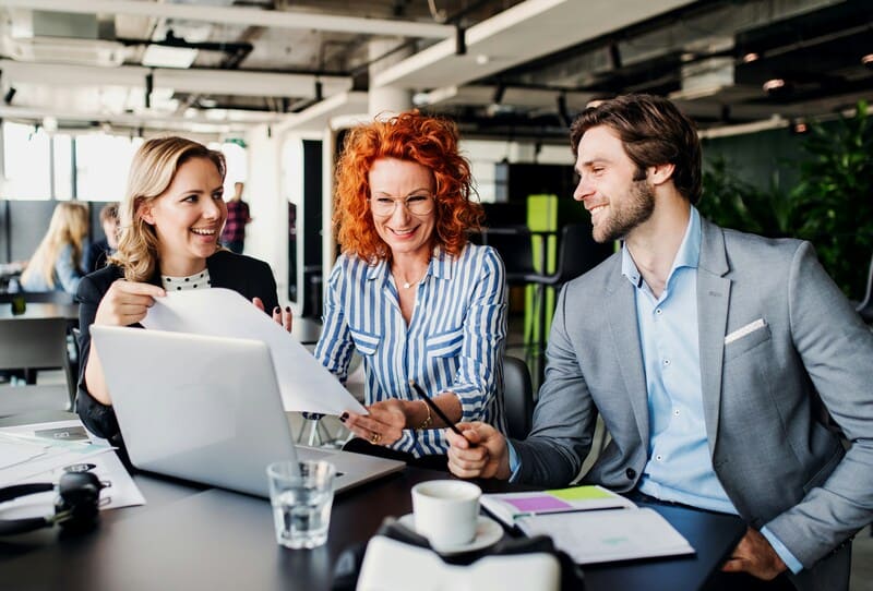 Étude de marché qualitative : comment mener 10 entretiens efficaces avec des prospects B2B ?