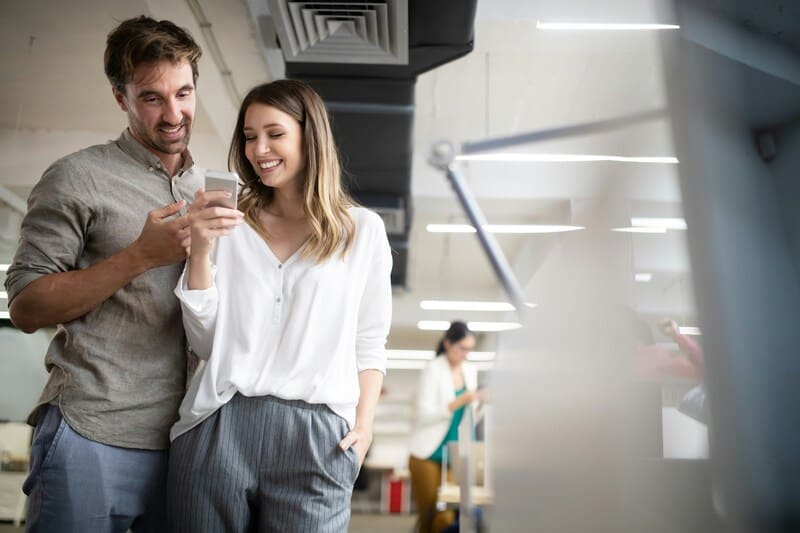 Benchmark concurrentiel : comment analyser vos futurs concurrents avec 0€ de budget ?