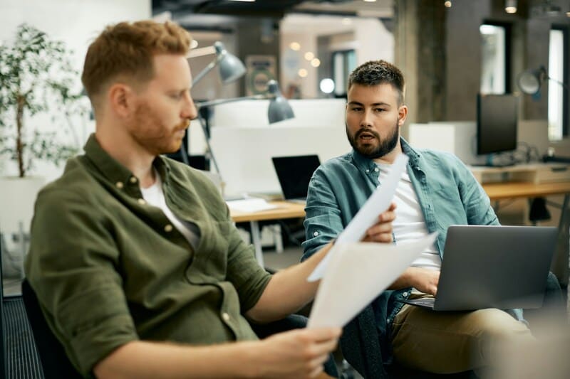 Comment lancer un side project tech avec un CTO freelance : étapes, budget, erreurs à éviter